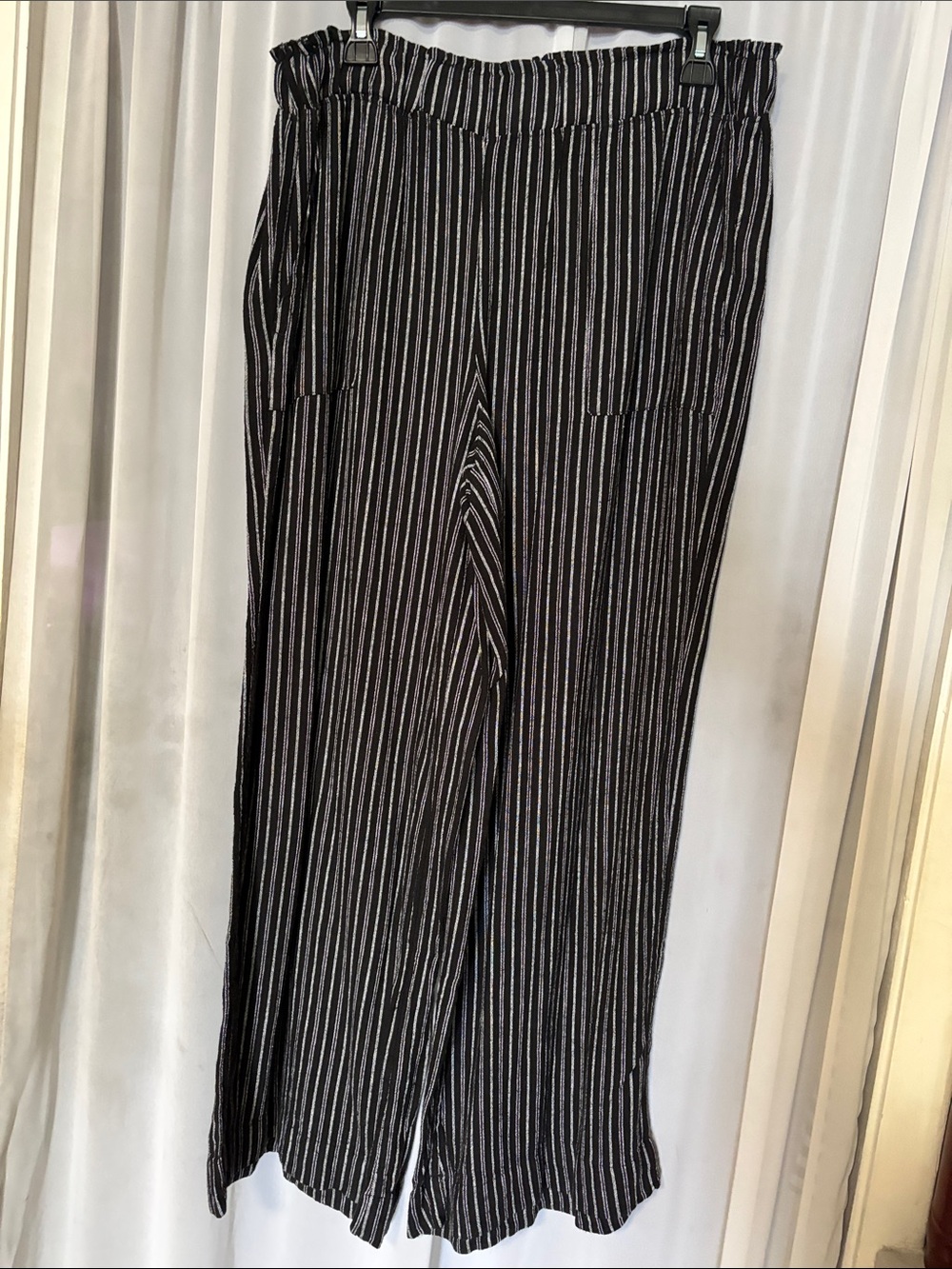 Black & White Stripe Woman’s linen blend wide leg pants
